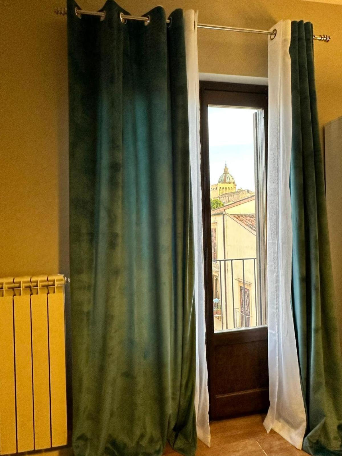 Centrumassimo Apartment Palermo Exteriör bild